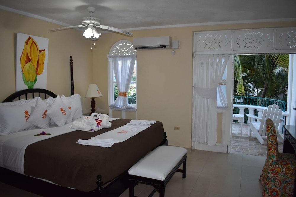 Franklyn D Resort & Spa All Inclusive Runaway Bay Exterior foto
