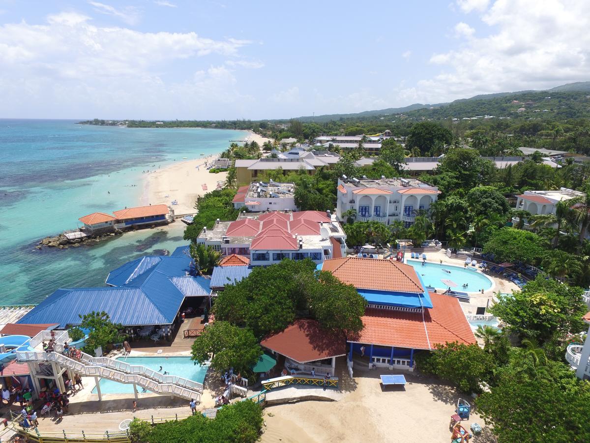 Franklyn D Resort & Spa All Inclusive Runaway Bay Exterior foto